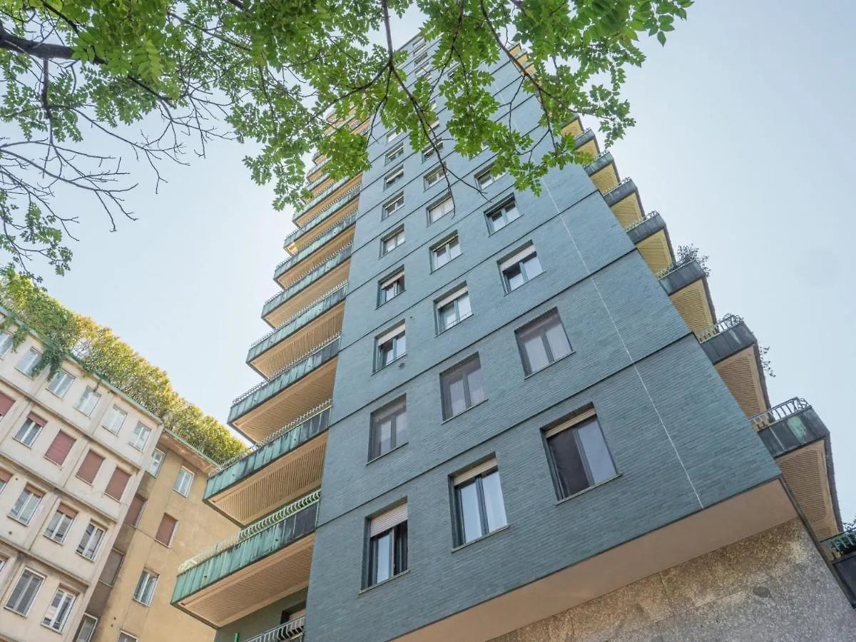 The Best Rent - Spacious One-Bedroom Apartment In Moscova District Milán
