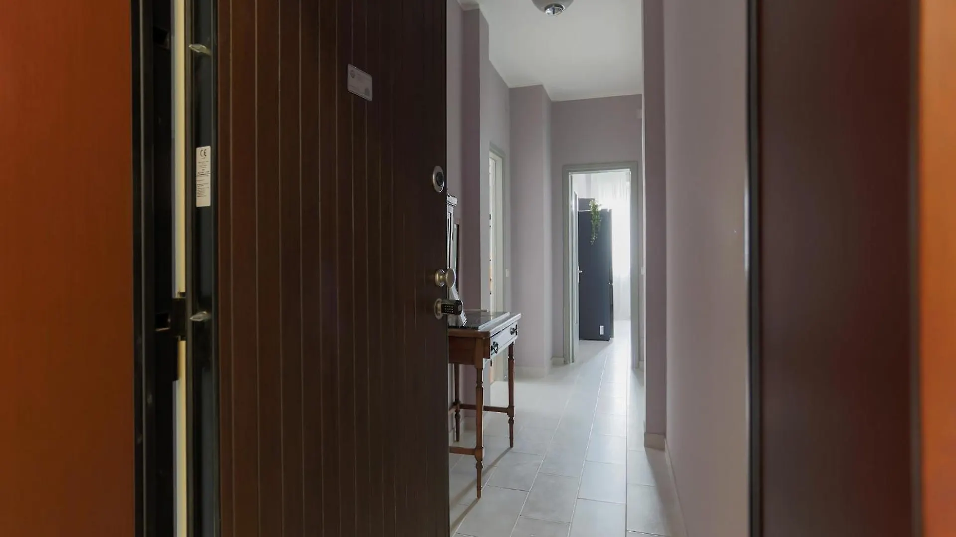 The Best Rent - Spacious One-Bedroom Apartment In Moscova District Milán